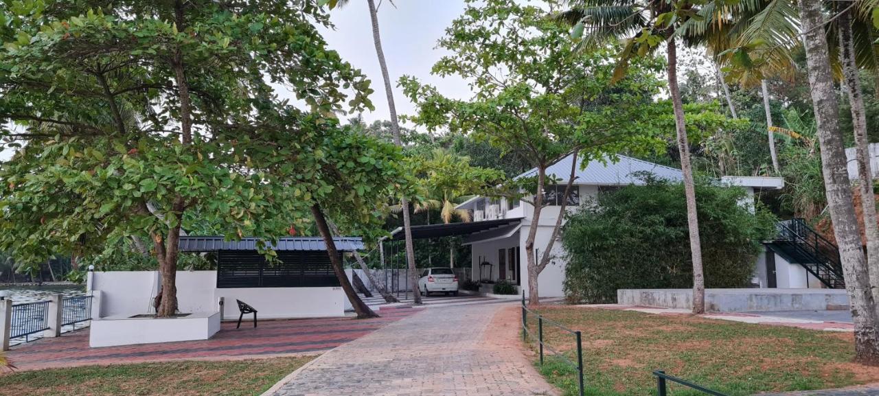 Ripples Service Villas Kollam Dış mekan fotoğraf