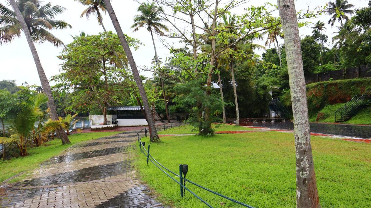 Ripples Service Villas Kollam Dış mekan fotoğraf