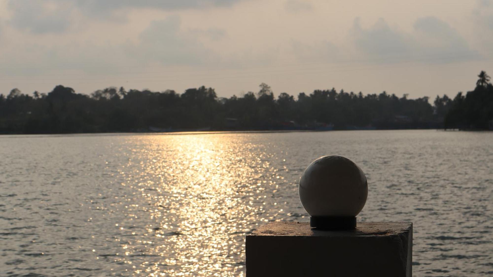 Ripples Service Villas Kollam Dış mekan fotoğraf